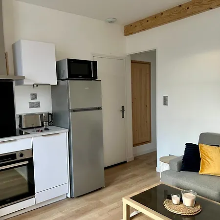 Apartament Cosy Proche Commerces Et Naval Group
