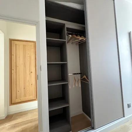 Cosy Proche Commerces Et Naval Group Cherbourg-en-Cotentin