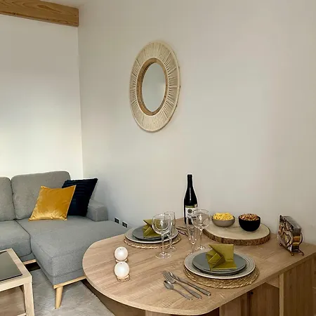 Appartement Cosy Proche Commerces Et Naval Group Cherbourg-en-Cotentin