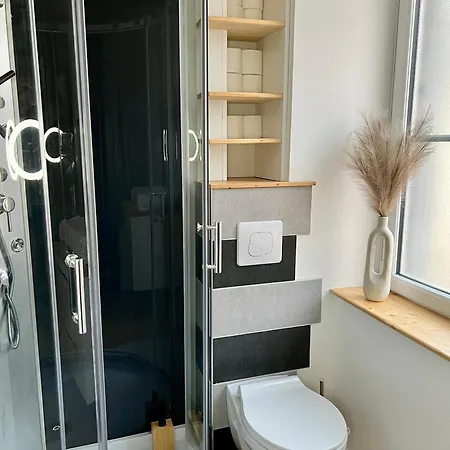 Apartamento Cosy Proche Commerces Et Naval Group