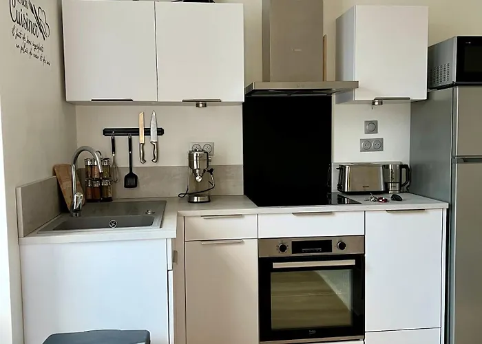 Cosy Proche Commerces Et Naval Group Apartment